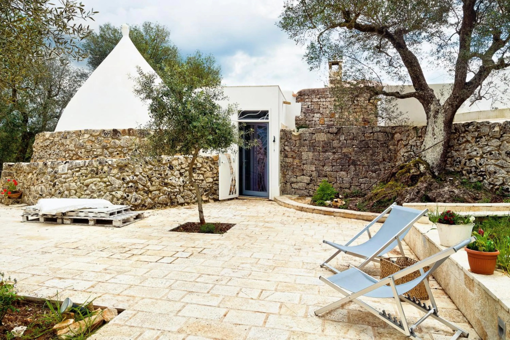 One bedroom house with furnished terrace at Ceglie Messapica