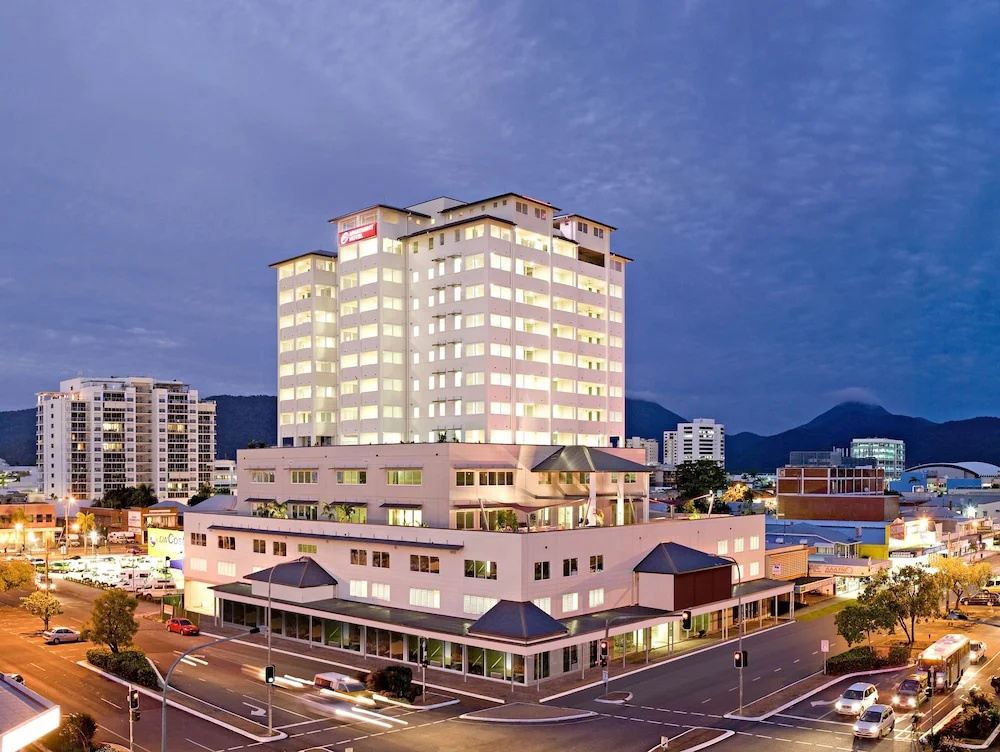 Best Western Plus Cairns Central Apartments