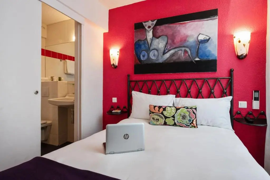 Standard Double room (full double bed)
