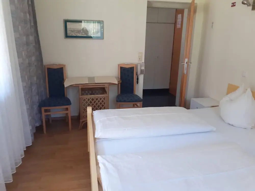 Standard Double Studio (full double bed)