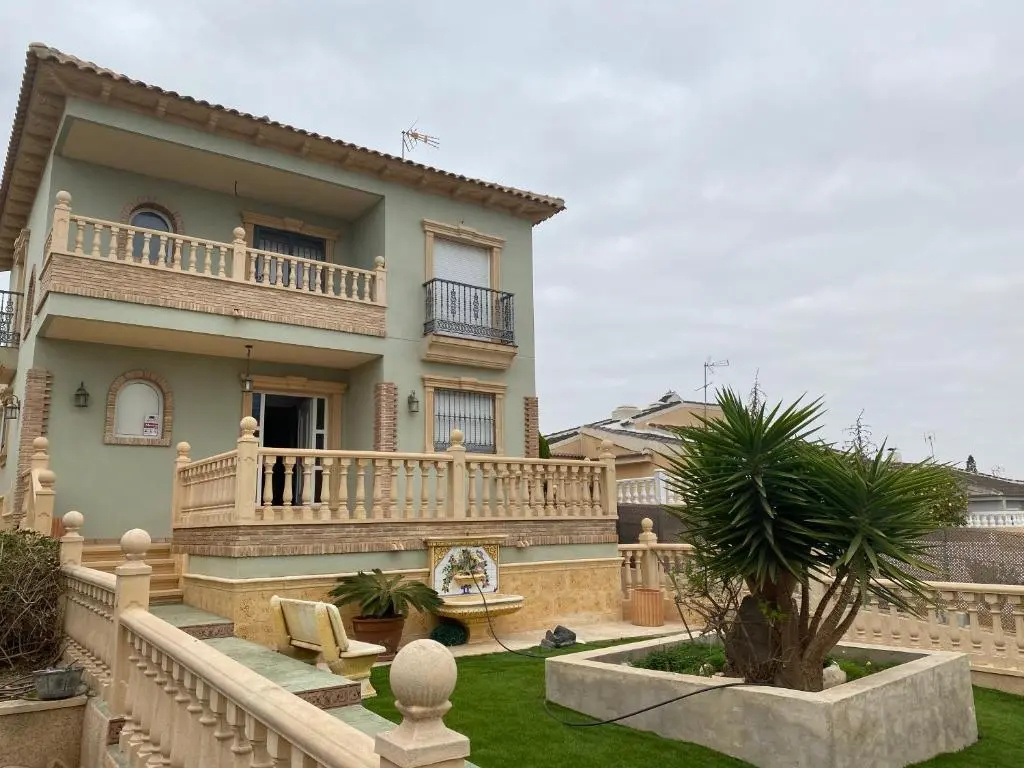 Homely Apartments Villa Castelar