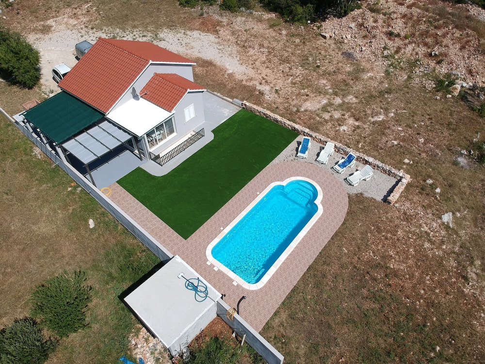 House Nane Garden