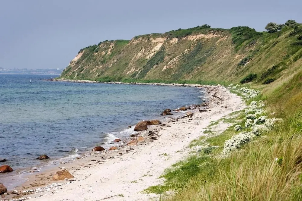 Beach & Waterfront