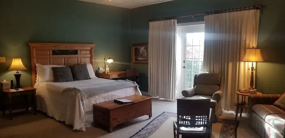 Downtown Guest Quarters Hotel — фото 4
