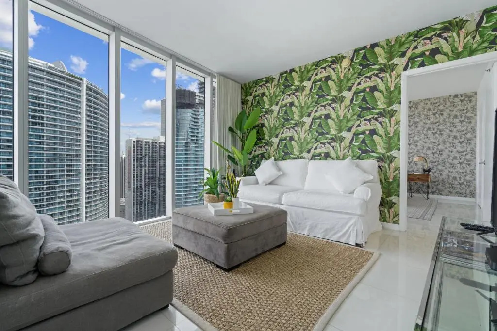 2 Bedrooms Apartment