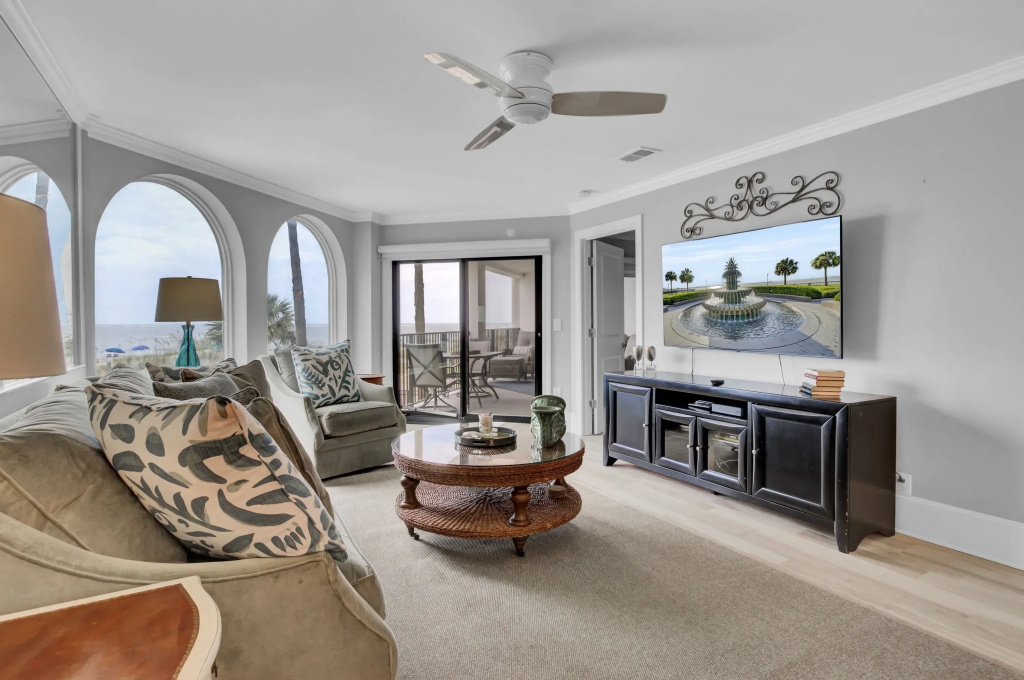 118 Seascape by Avantstay Pool + Oceanfront Views