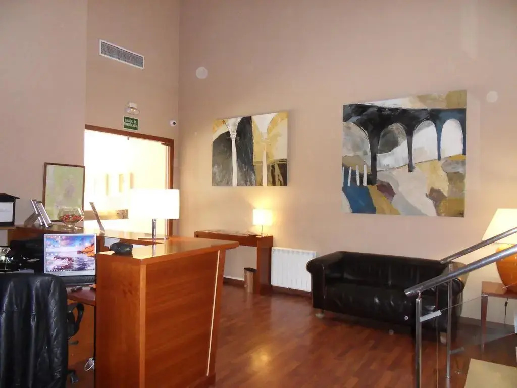 Hotel Suite Camarena - 3