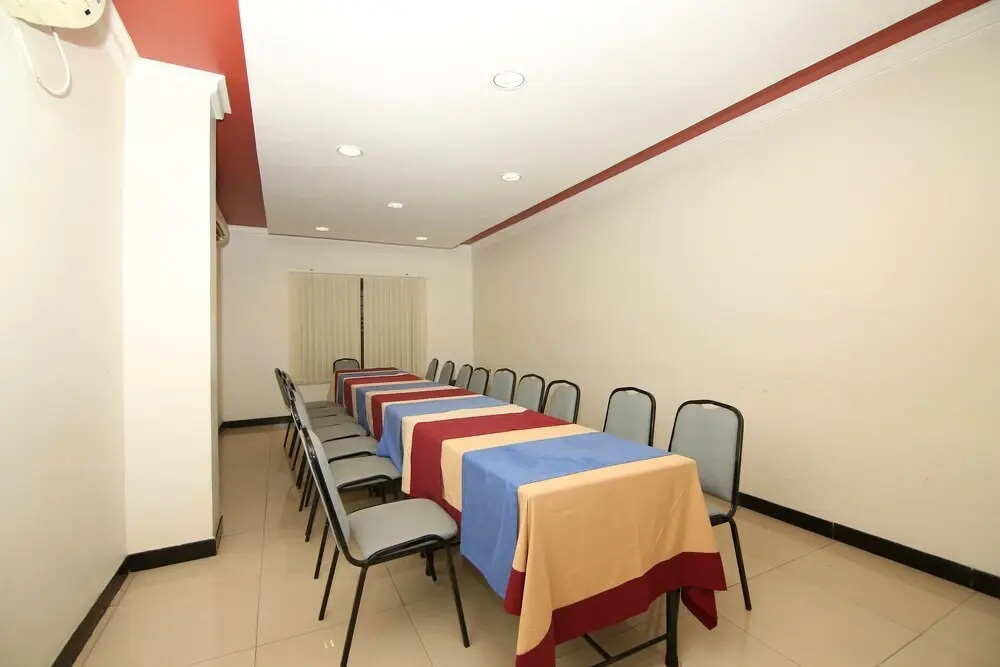 Kadambari Regency by OYO Rooms - фото 13