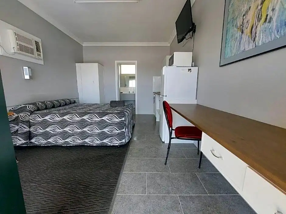Economy room