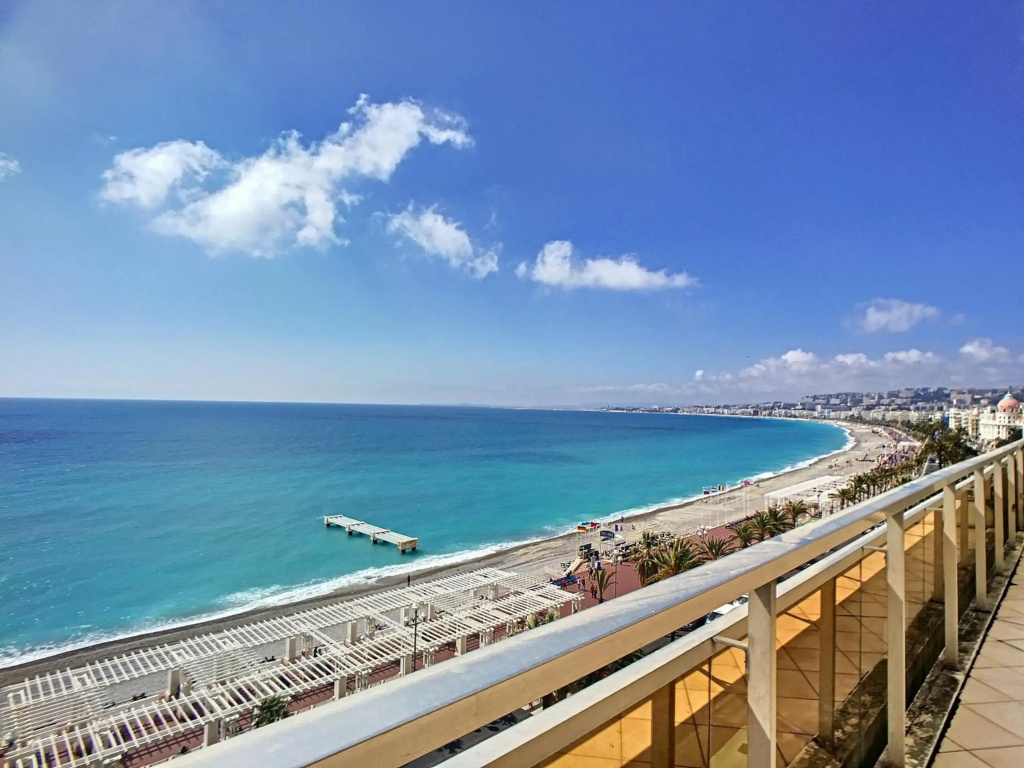 Nice Booking - Royal Luxembourg Piscine