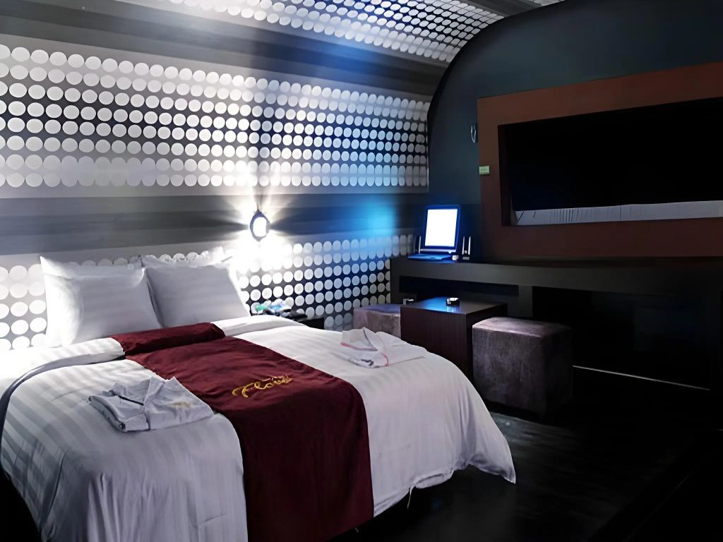 Floce Hotel — 3