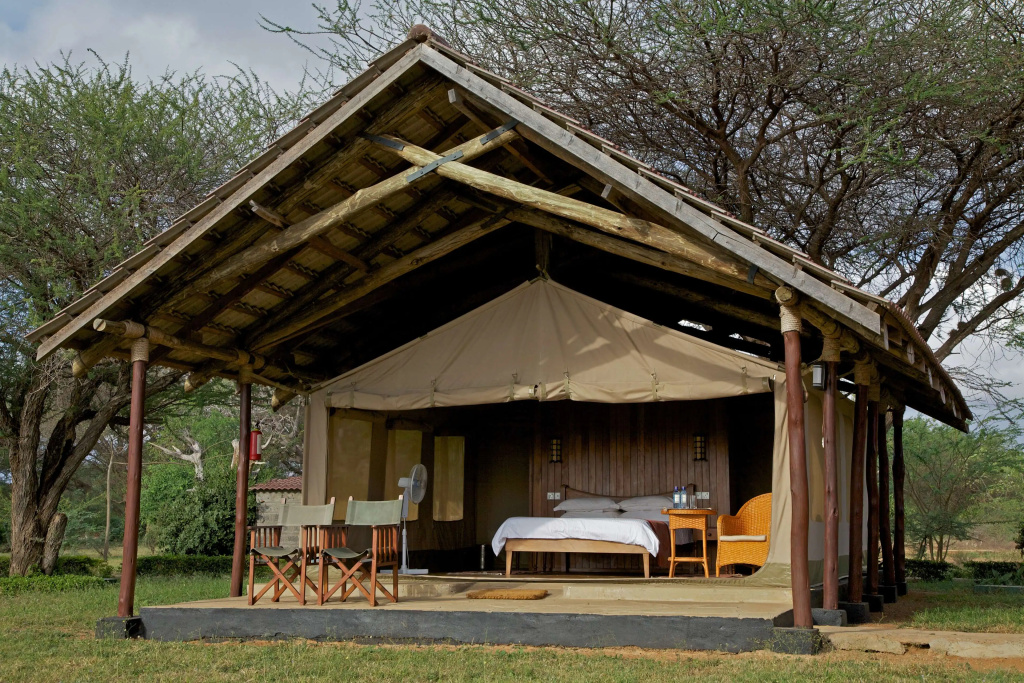 Deluxe Double room (full double bed)