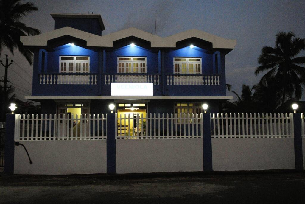 Veeniola Holiday Home