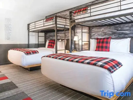 Standard Sextuple room