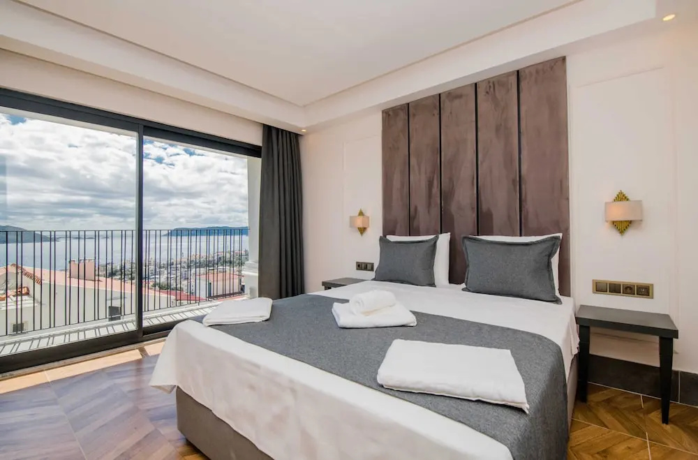 2 Bedrooms Deluxe Triple room with sea view