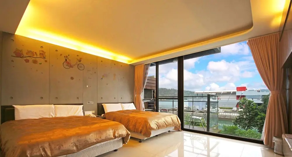 Standard Quadruple room with balcony