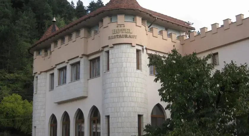 The Castle Hotel