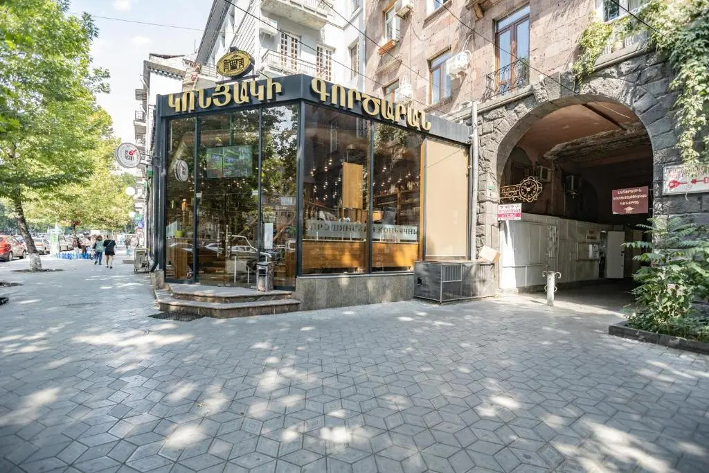 Stay Inn Apartments on Mashtots avenue