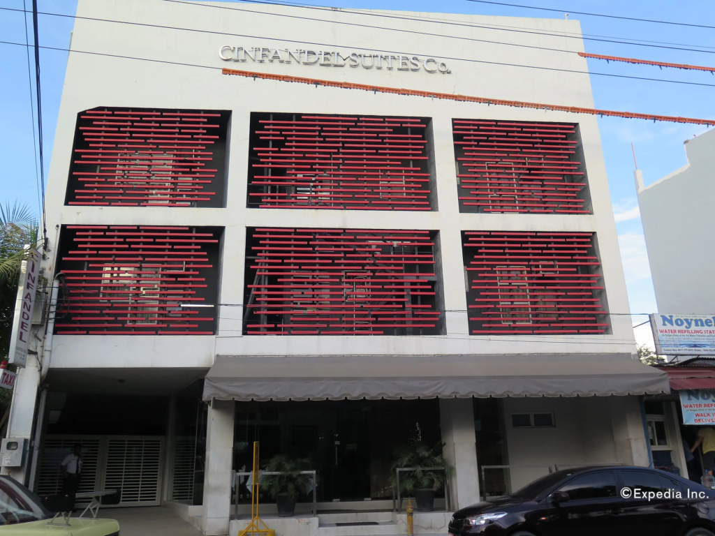 Cinfandel Suites