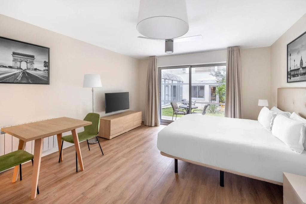 Royal Regency Paris Vincennes 29