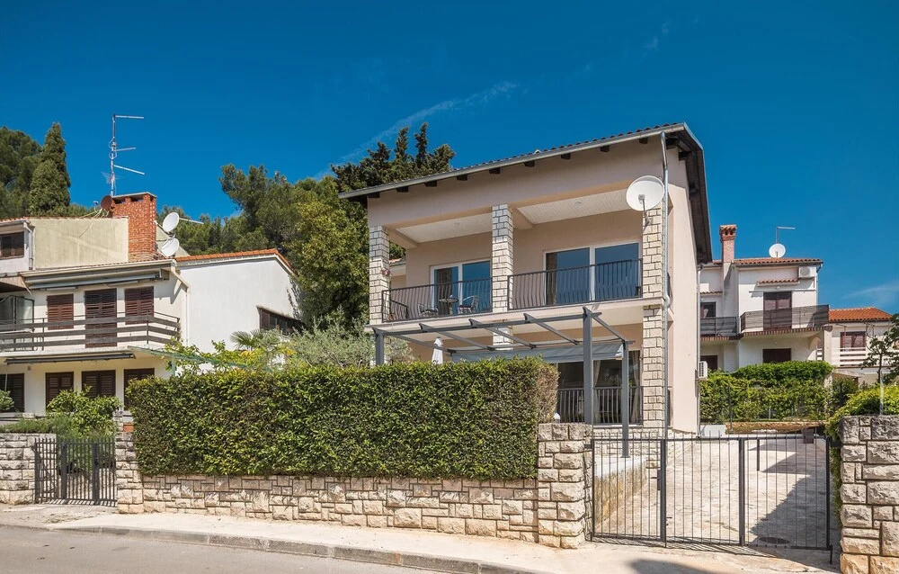Amazing Home in Rovinj With Wifi and 4 Bedrooms