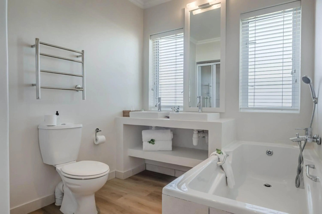 Robberg Beach Lodge - Lion Roars Hotels & Lodges - фото 43