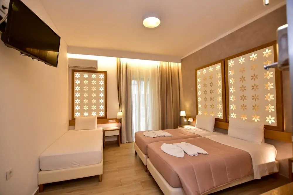 Superior Triple room