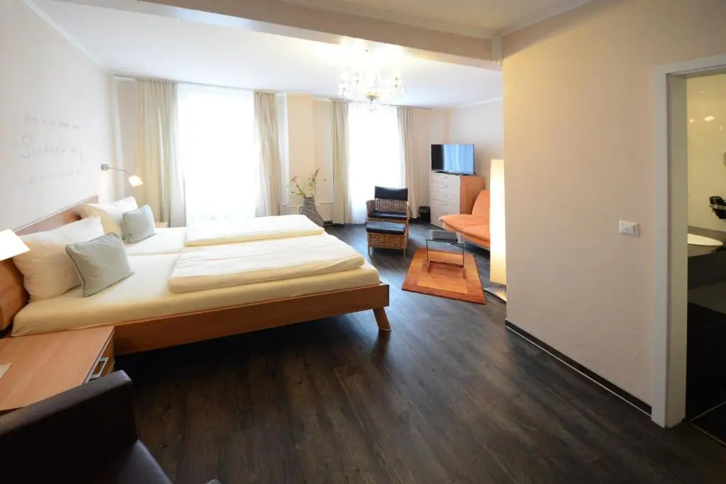 Hotel Römischer Kaiser - Chambres