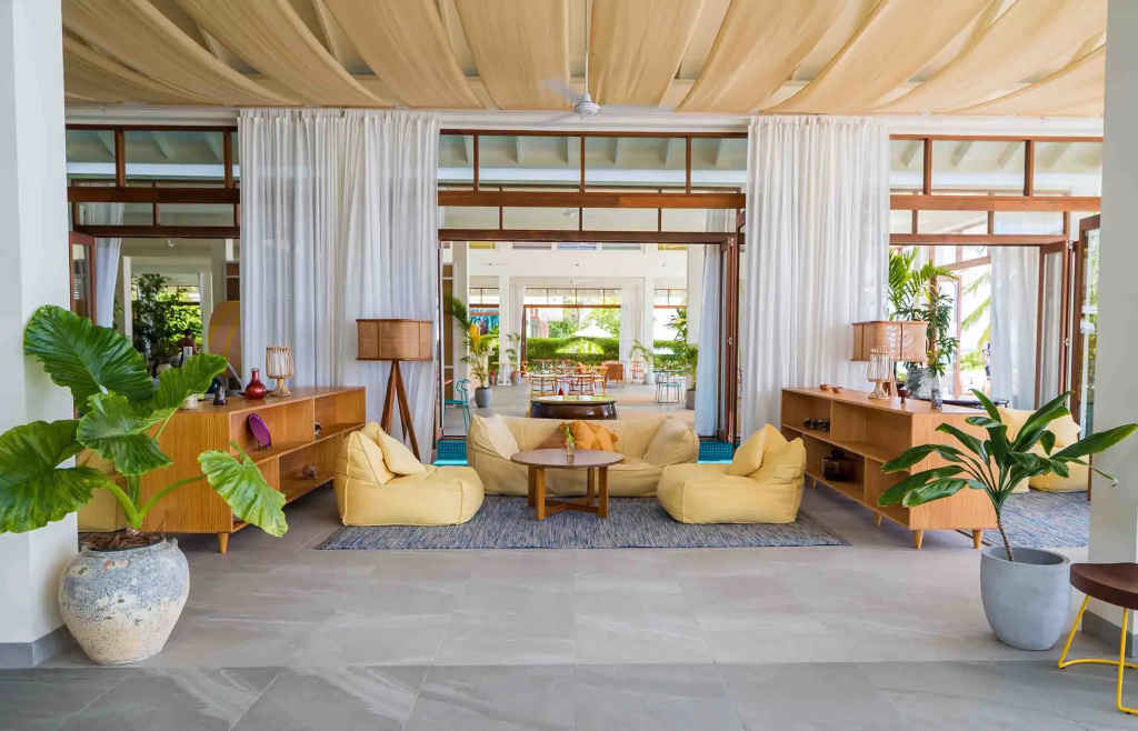 The Standard, Huruvalhi Maldives