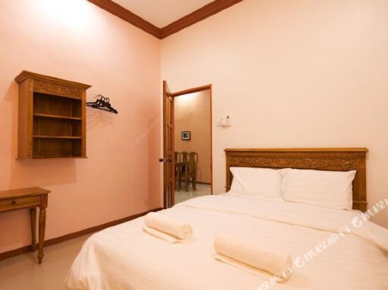 Pak Raja Villas