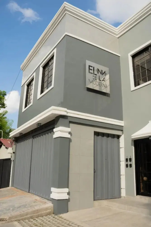 El Inn de la Moderna