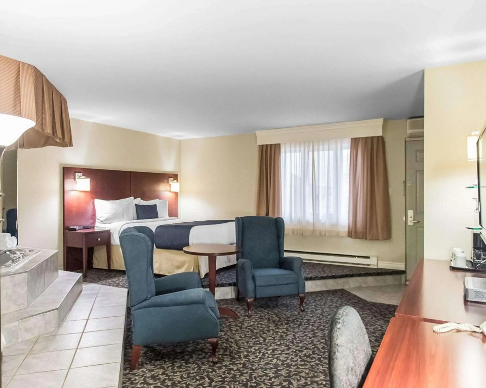 Quality Inn Mont-Laurier - фото 4
