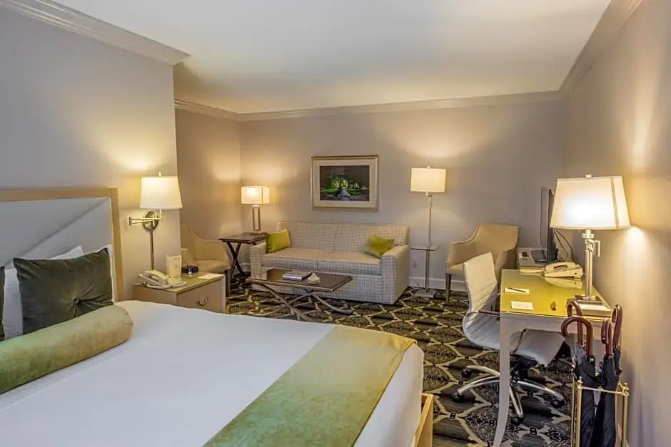 Double Suite with balcony (full double bed)