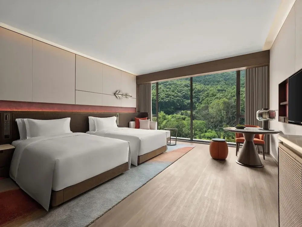 Economy room