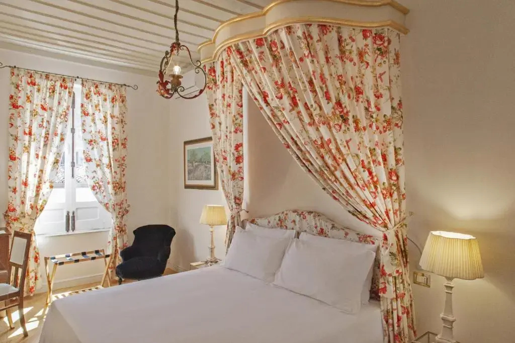 Superior Double room (full double bed)