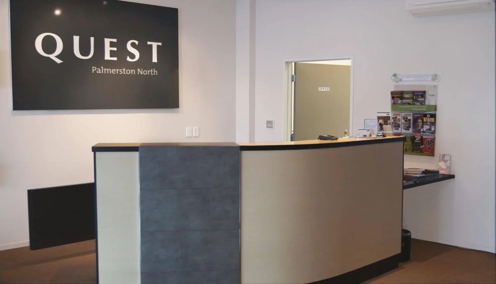 Lobby & Reception