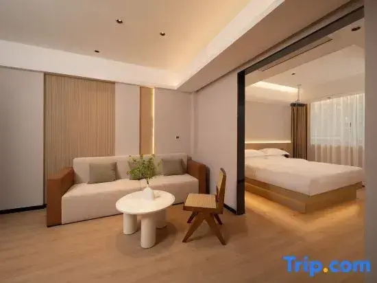 2 Bedrooms Suite