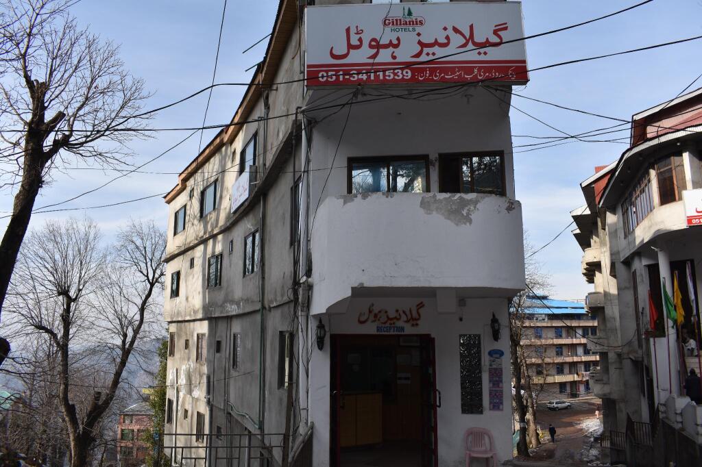 Gillani Hotel Murree image