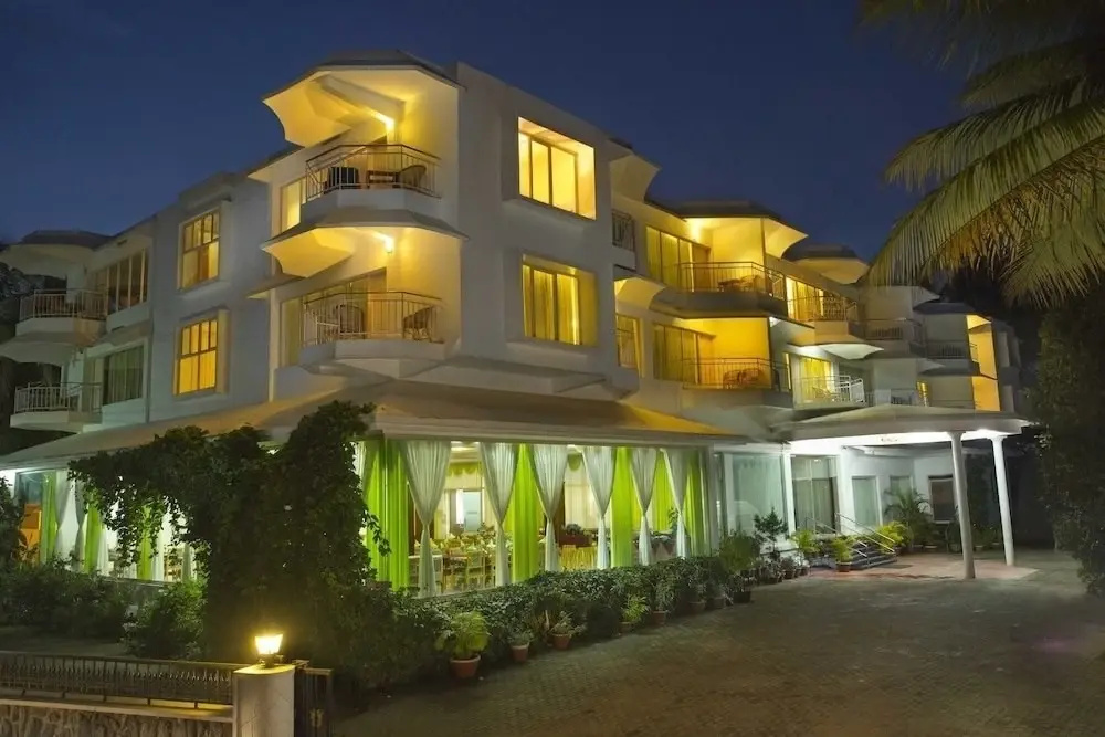 Lakeshore Inn