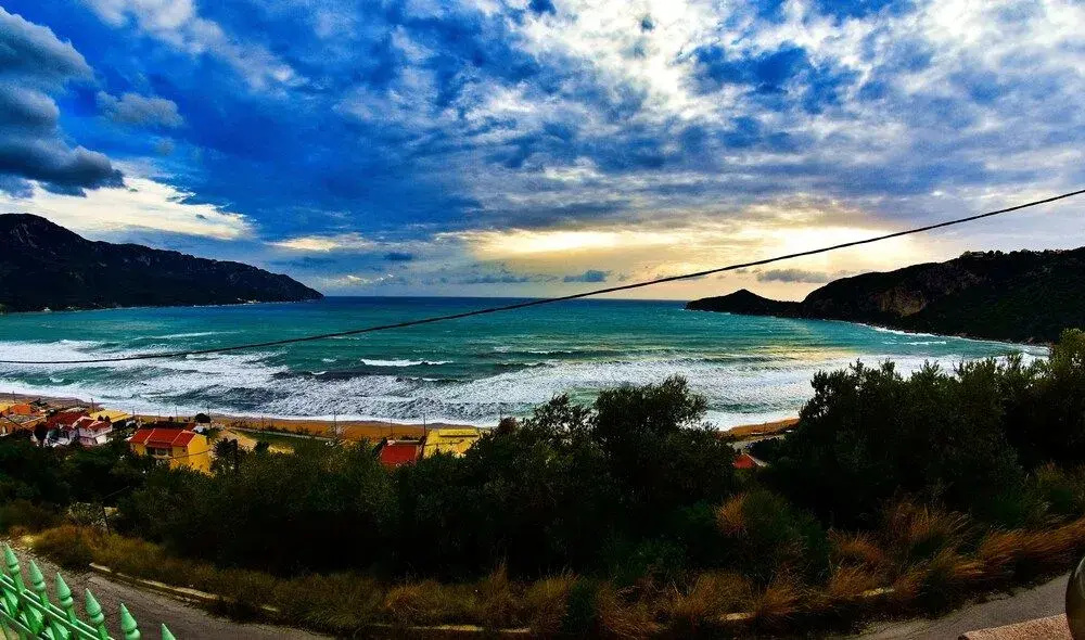 Beach & Waterfront