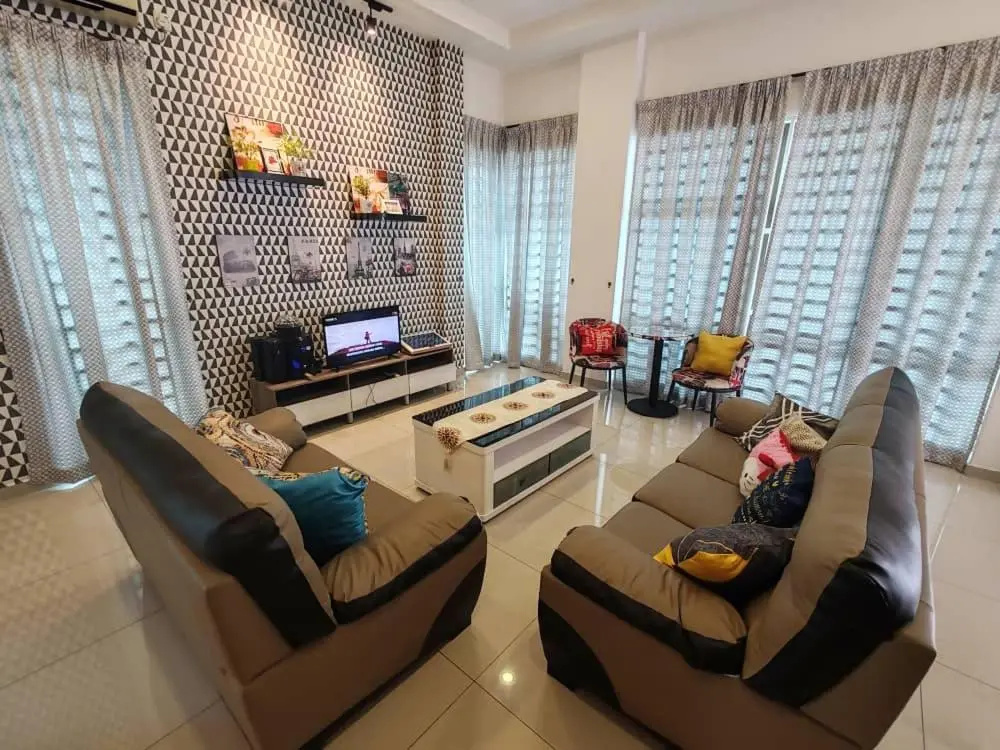 Sitiawan Paradise Modern HOme Team Building 15PAX short stay