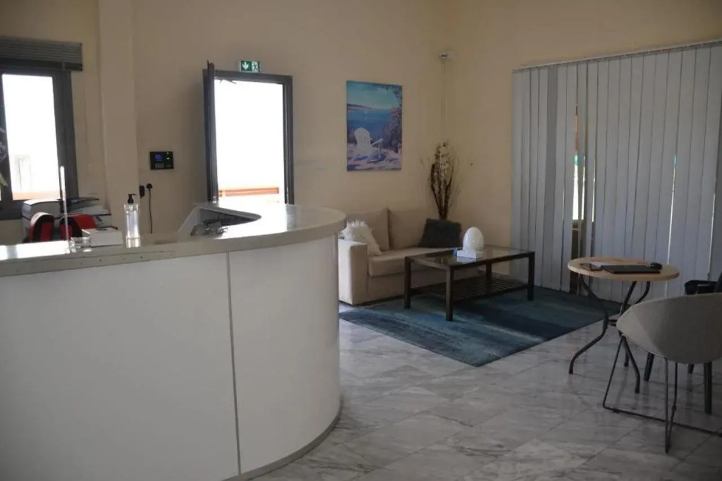 Lobby & Reception
