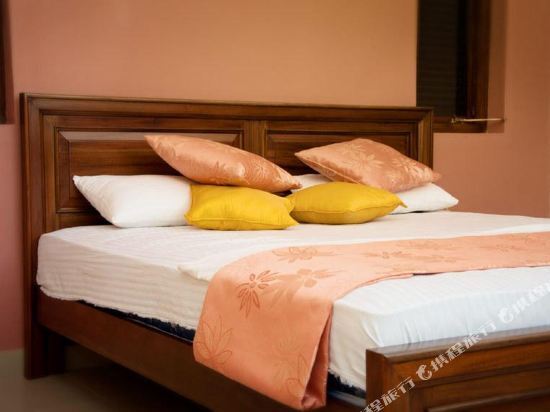 Airport Villa