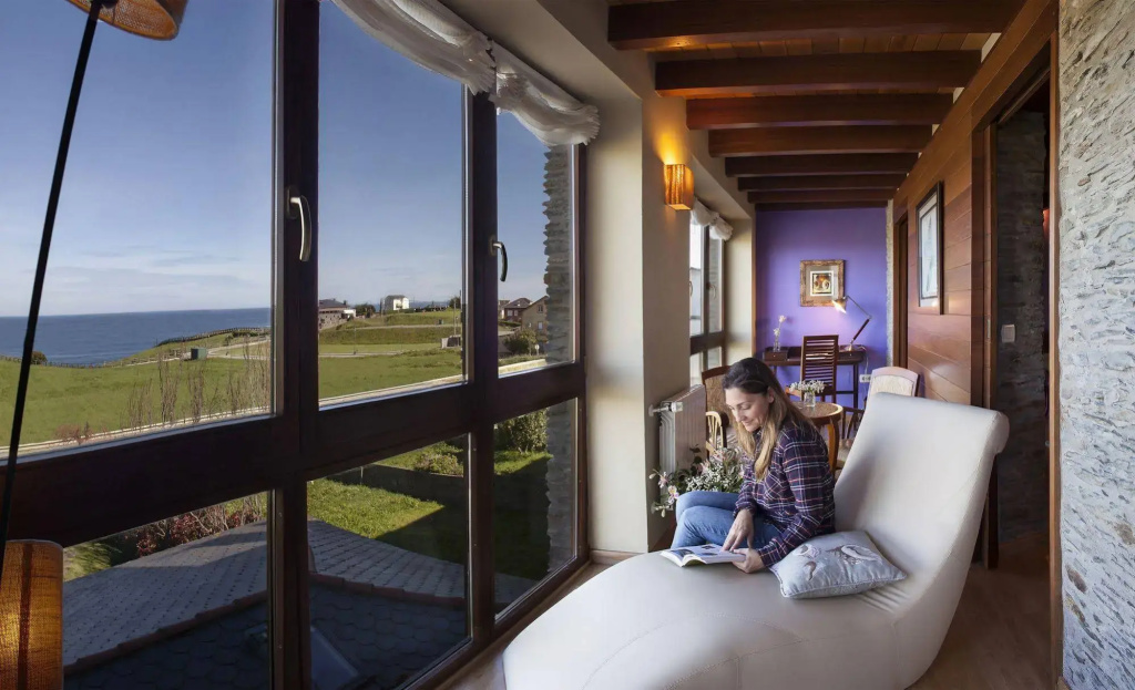 Balcony & Terrace