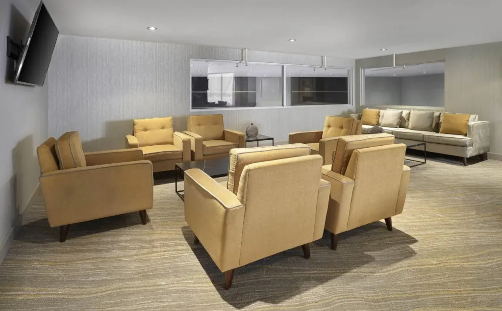 The Westin Calgary Airport - 2