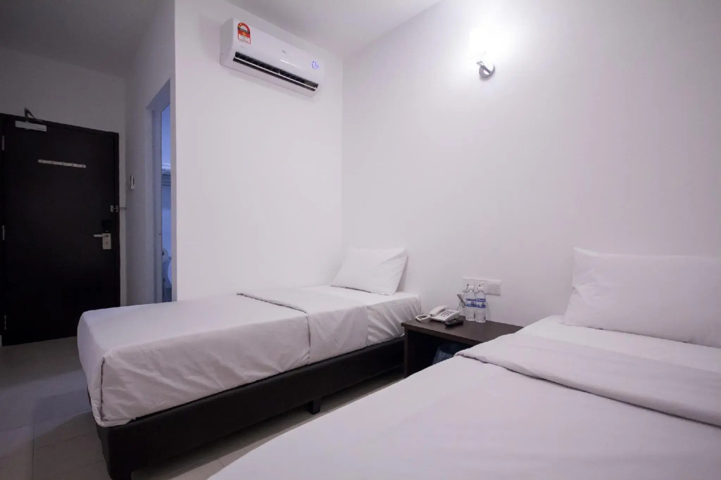 Standard Double room (twin beds)