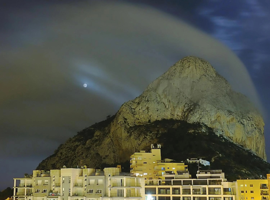 El Amanecer De Calpe Ii