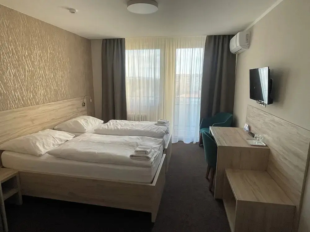 2 Bedrooms Family Apartment with balcony and with city view