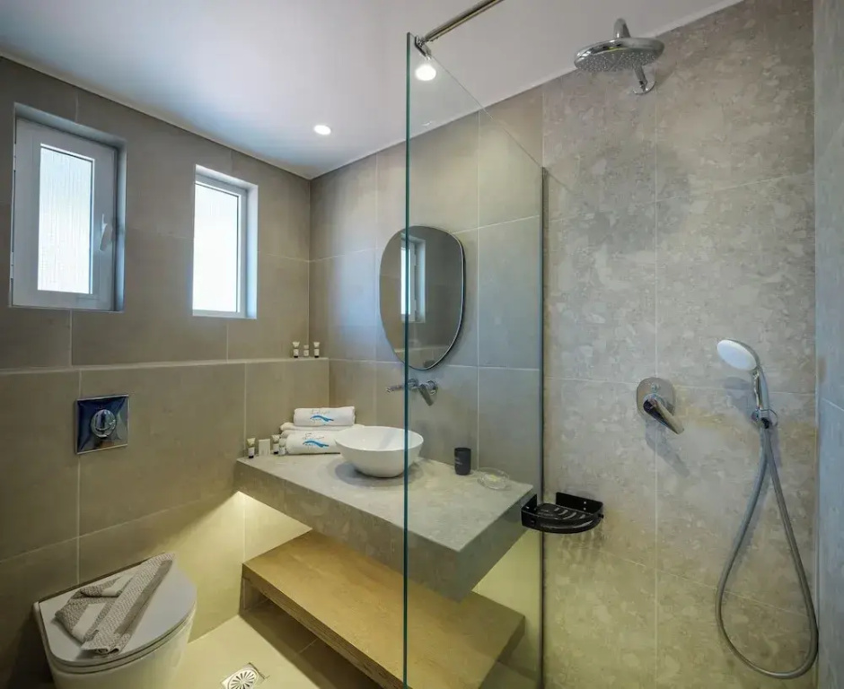 Deluxe room with balcony and with sea view