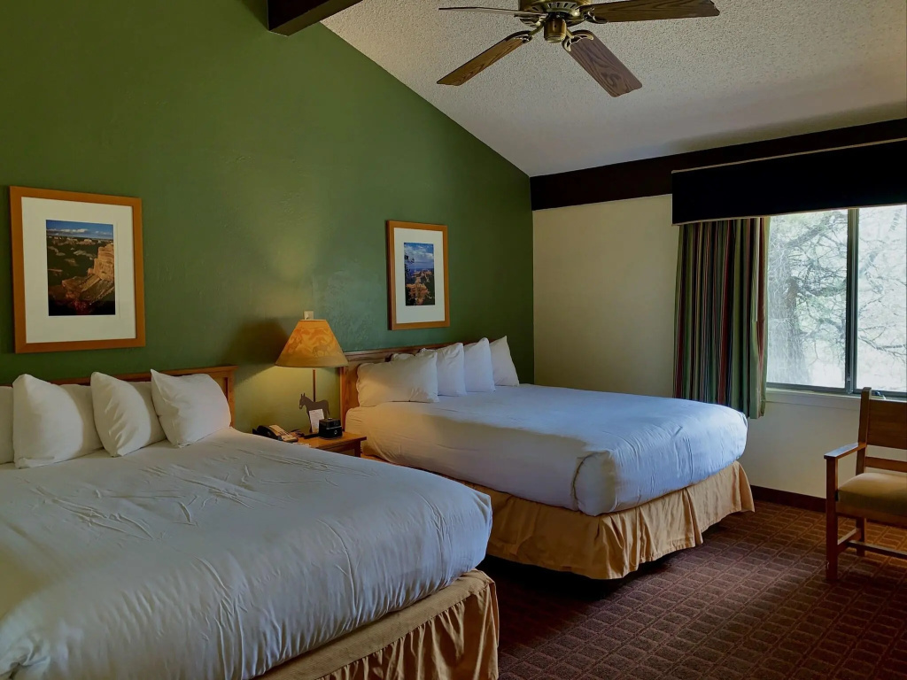 Maswik Lodge - Inside the Park — 3